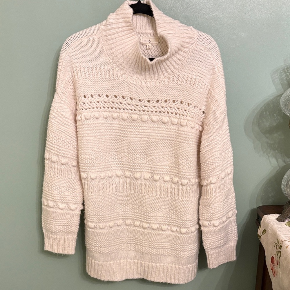 Lou & Grey Textured Cream Turtleneck Sweater